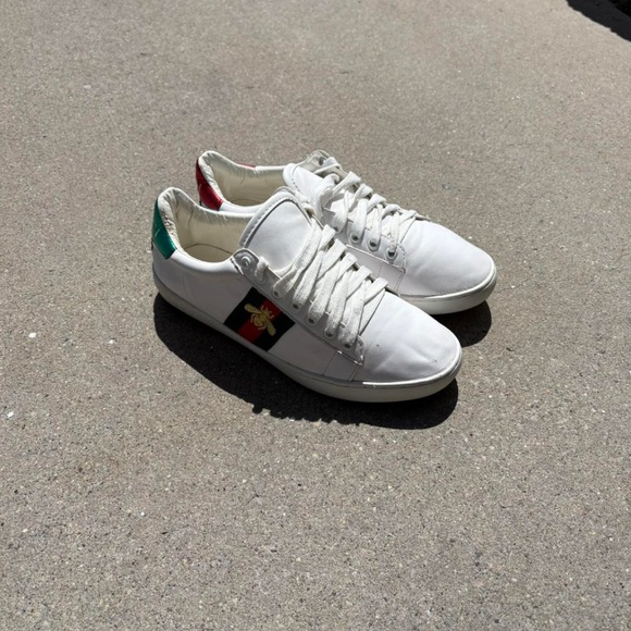 Gucci Shoes - Gucci White and Green Sneakers Luxury Low-Top
